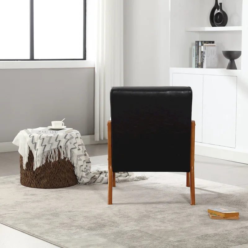 Fauteuil de style moderne — fauteuil à structure en bois massif et revêtement rembourré